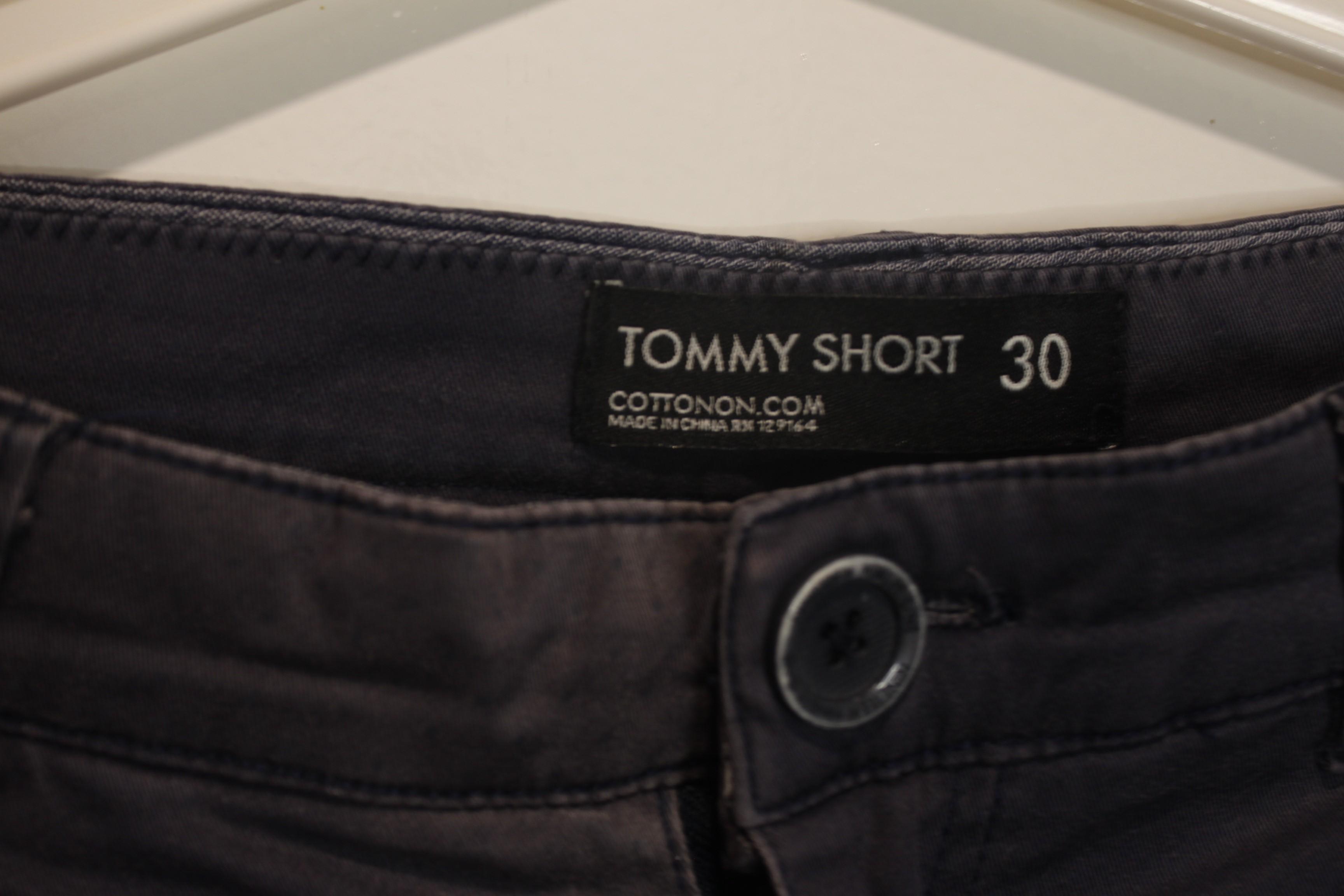 Cotton On Navy Blue Shorts - Men (Category: Shorts) located in Antipolo. Submitted by aaiitems (Listing ID 1081081987, Image 2). Description: Cotton On Shorts Men Size 30 RFS: Decluttering PM for more info! 😊.