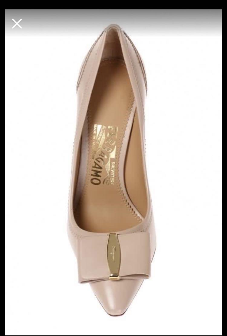 Ferragamo nude heels hot sale