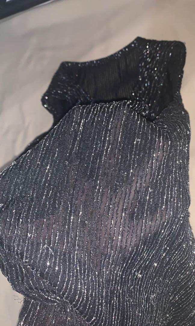 Glitter top (Category: Sleeveless) located in Makati City. Submitted by ericaranjo (Listing ID 1081086331, Image 3). Description: Kinda see-through.