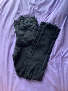 (Category: ) located in . Submitted by getitvheap (Listing ID 1080369227, Image 1). Description: .