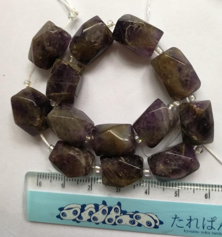 Hkd15 串紫水晶長形如圖天然石直孔珠瑕疵隨形異形不規則amethyst Bead 圓珠散珠 珠仔穿珠仔串珠仔 直孔珠 通孔 隔珠 Bead 隔片 天然石 Natural Stone Stone Bead 串珠材料 Beading Materials 手工材料 手作材料 Diy Material Diy Jewelry Lvpndiy