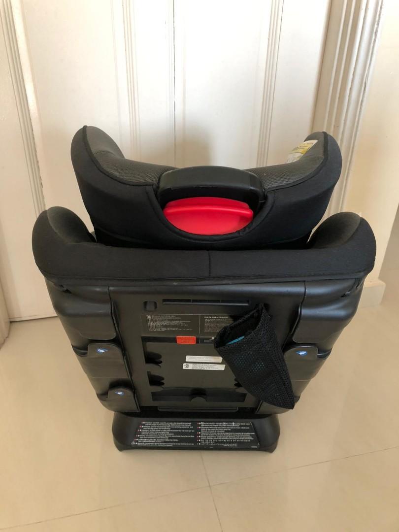Joie child car seat model C0925 (price negotiable), Babies & Kids
