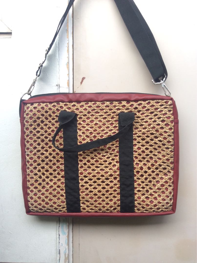 SUPER SALE Leather Laptop Bag (Philippinemade), Women's Fashion, Bags