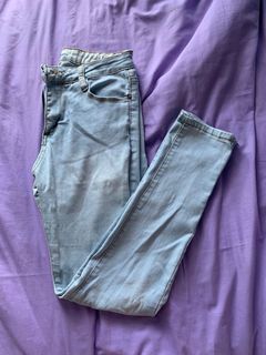 (Category: ) located in . Submitted by getitvheap (Listing ID 1080368771, Image 1). Description: .
