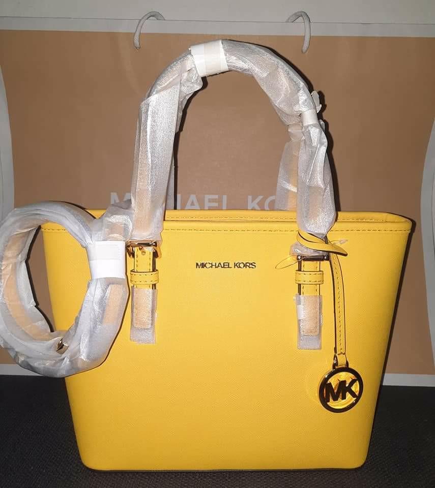 What Fits in Michael Kors Jet Set Travel Tote EXTRA SMALL Citrus 