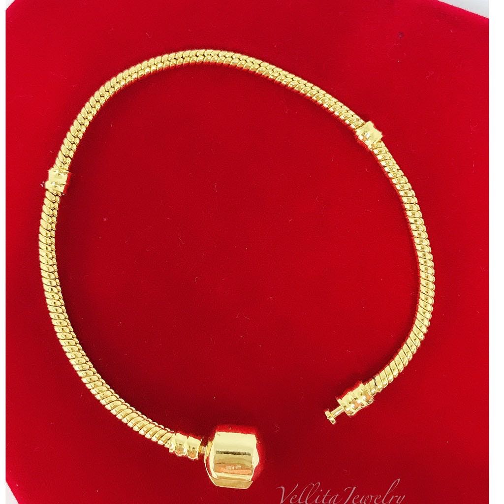 Wah chan pandora shop gold bracelet