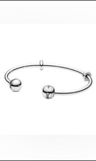 (Category: ) located in . Submitted by maniereshopsg (Listing ID 1081079443, Image 1). Description: .
