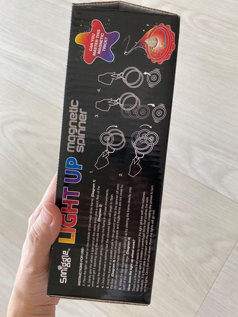 Smiggle light up magnetic sales spinner
