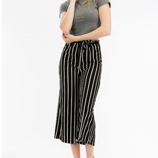 （分類：）位於 。 由 cj.store 提交（商品編號 1081122302，圖片 1）。簡介： 。