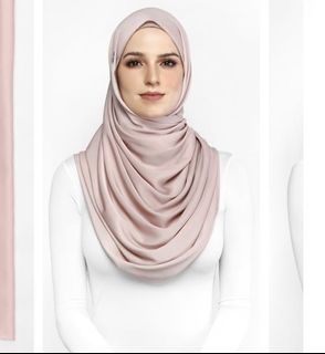 (Category: ) located in . Submitted by isfia_ (Listing ID 1081136355, Image 1). Description: .