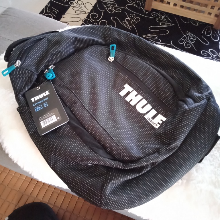 Thule crossover sling pack 13 top