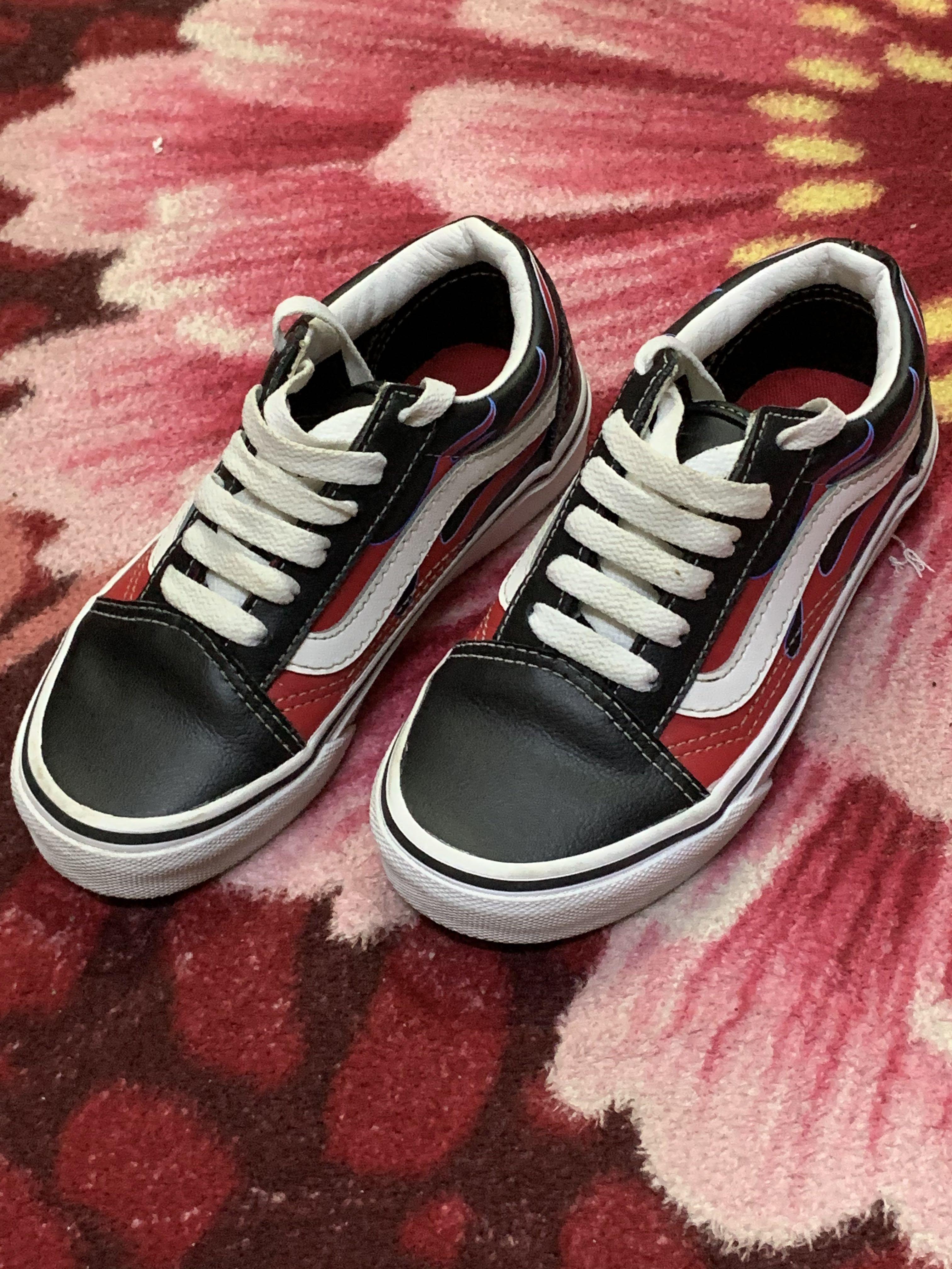 harga vans old skool flame