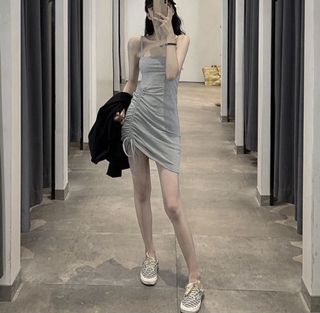 (Category: ) located in . Submitted by closettttt (Listing ID 1081050025, Image 1). Description: .