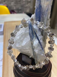 （分類：）位於 。 由 a_simple_crystal_shop 提交（商品編號 1081356723，圖片 1）。簡介： 。
