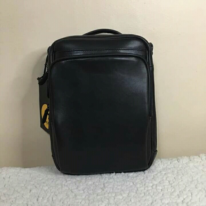 Ace deals sling bag