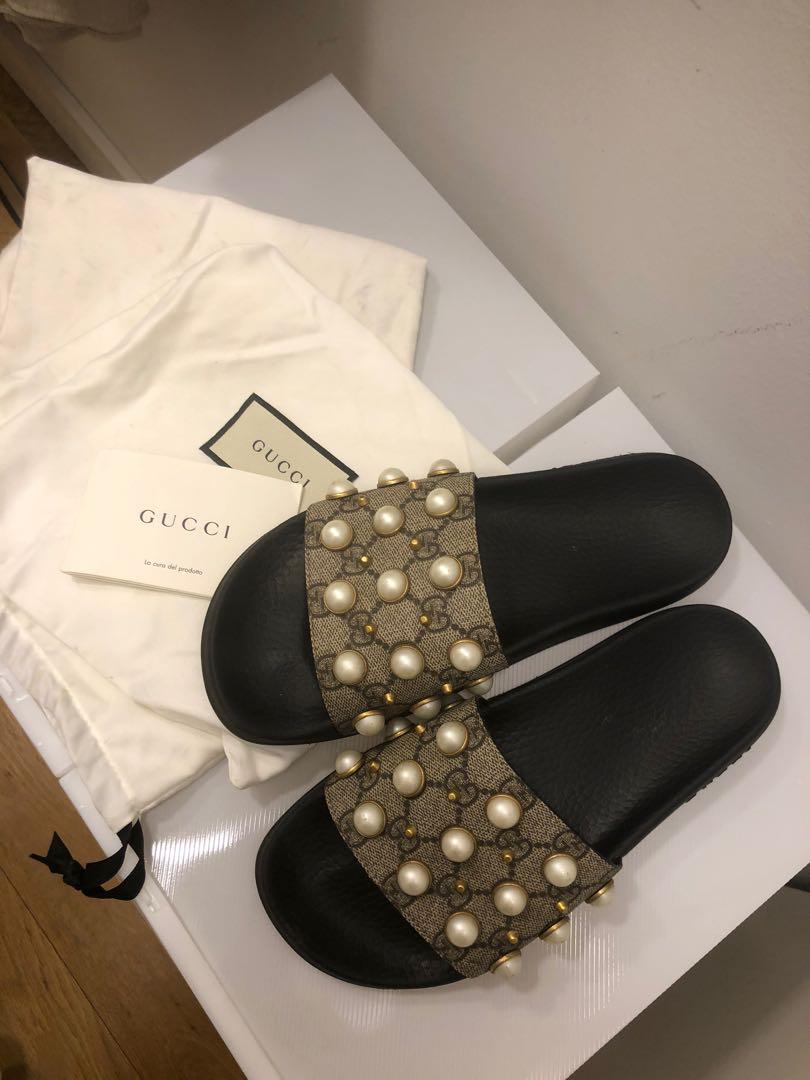 Authentic Gucci GG Supreme Slider with Pearl, Women's Fashion, Footwear,  Flipflops and Slides on Carousell