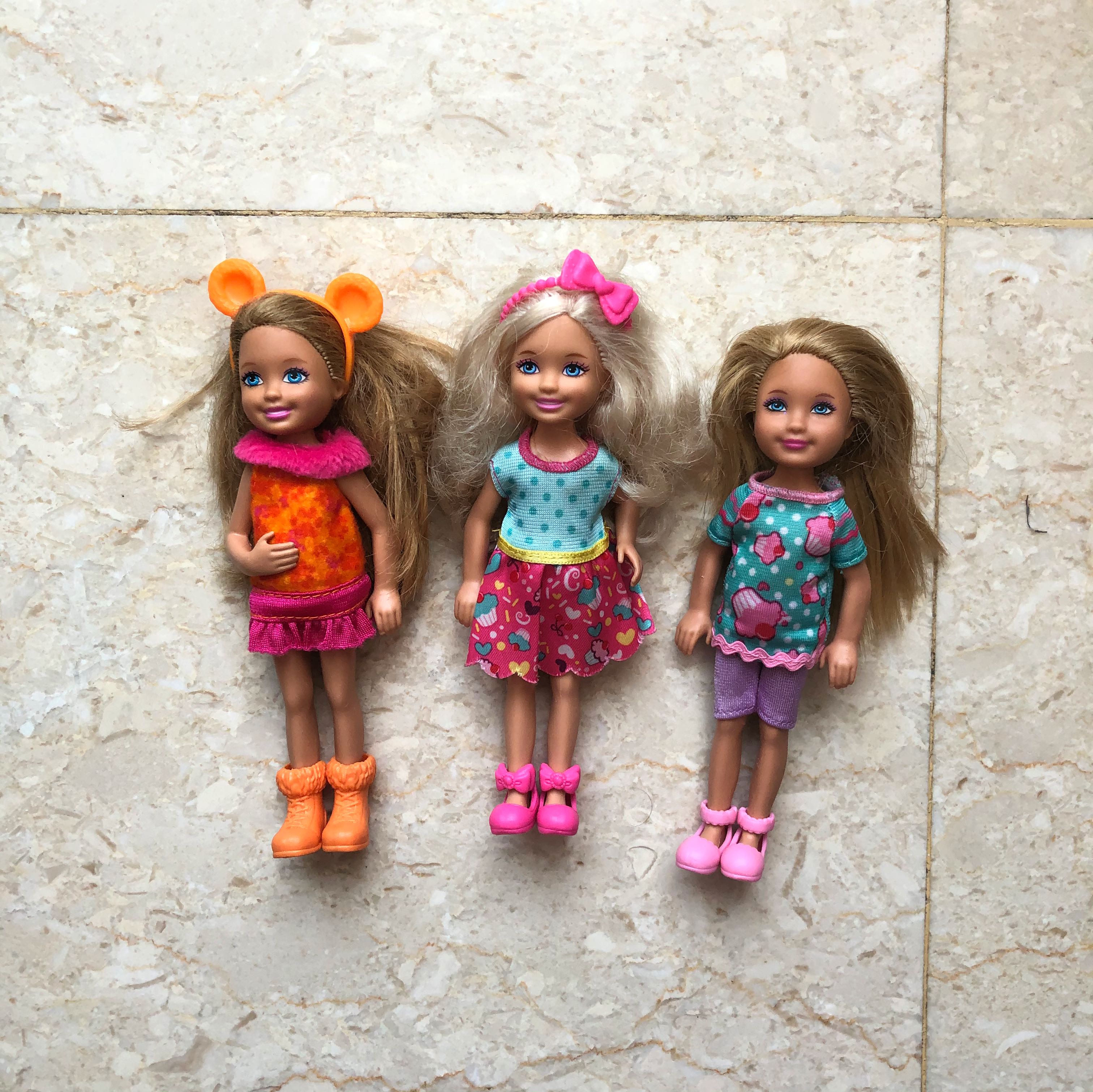 Barbie s little shop sister chelsea