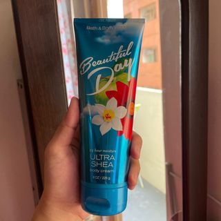(Category: ) located in . Submitted by declutteredbyella (Listing ID 1081242168, Image 1). Description: .