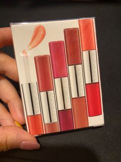（分類：）位於 。 由 shayhearts 提交（商品編號 1081336056，圖片 1）。簡介： 。