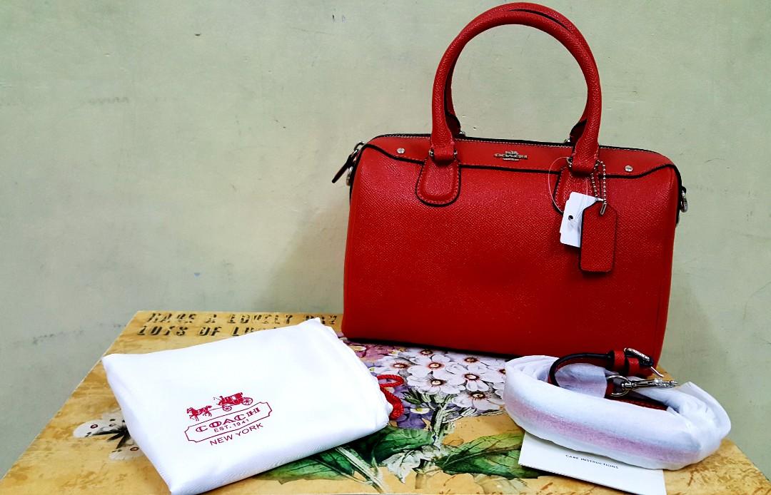 Coach mini bennett red top