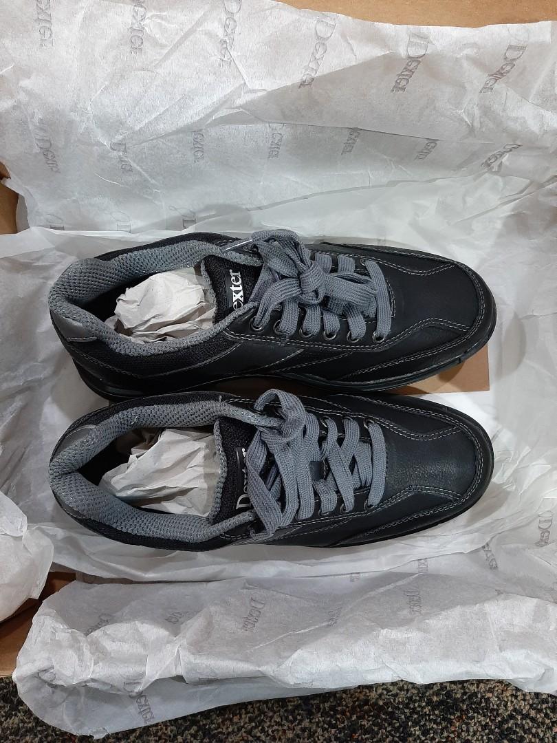 Wide best sale bowling shoes