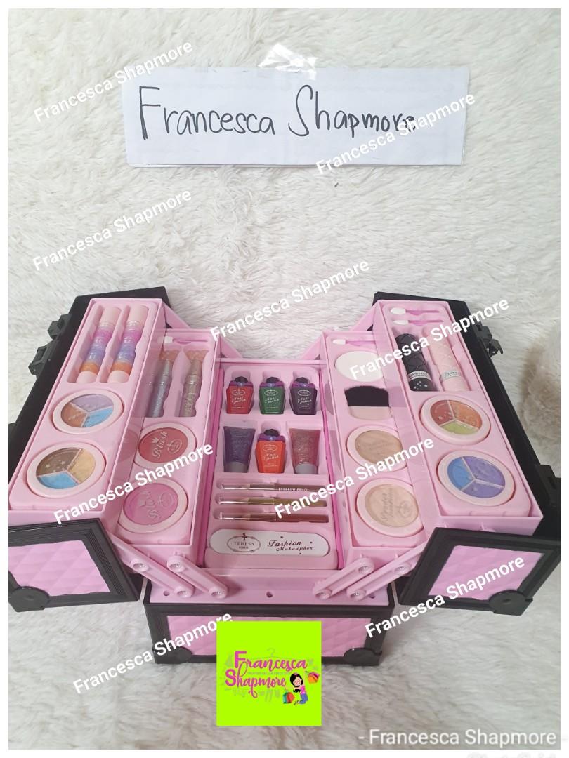 Kids Make up set non toxic (Category: Makeup) located in Caloocan City. Submitted by francesca.shapmore1 (Listing ID 1081397529, Image 3). Description: Brandnew! stocks onhand: 5 sets sale Php 2199only srp Php 3500.