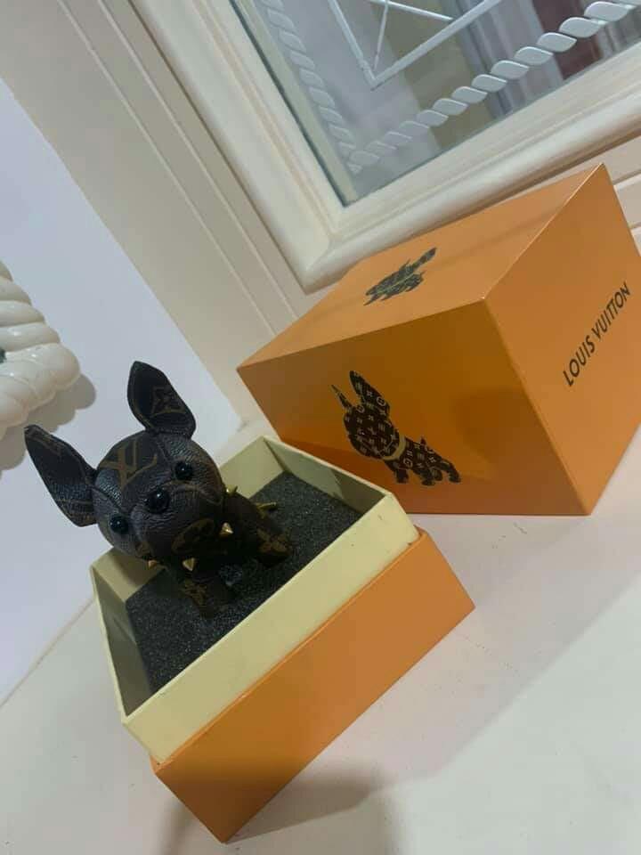 Louis Vuitton Puppy Keychain Dog Hat Box Supple Bag Charm Purse Key Holder  LV 🐶