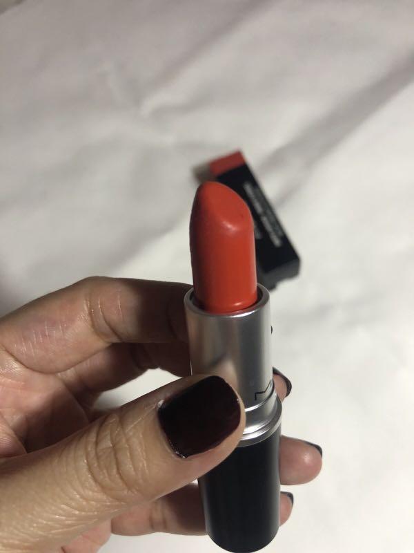 Authentic Mac So Chaud Lipstick (Category: Makeup) located in Caloocan City. Submitted by jbboby (Listing ID 1081256114, Image 1). Description: Used 3x, bought it from California as well. Item will be sanitized before shipping to the buyer..