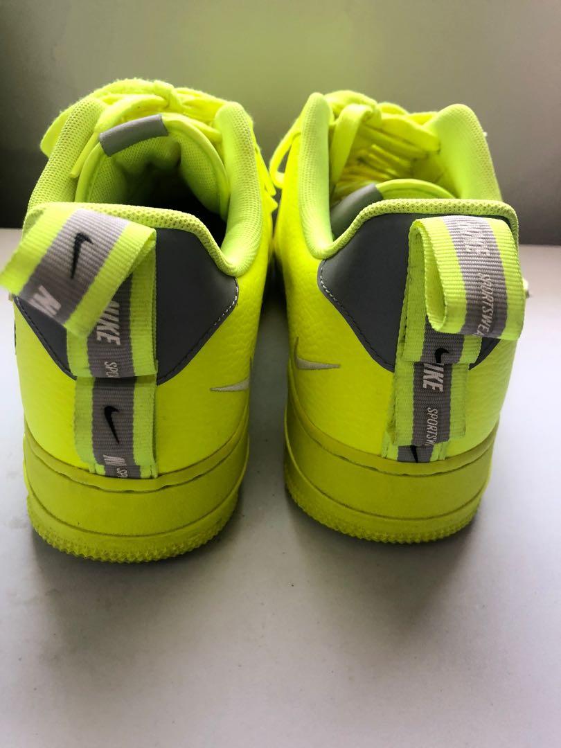 nike utility volt