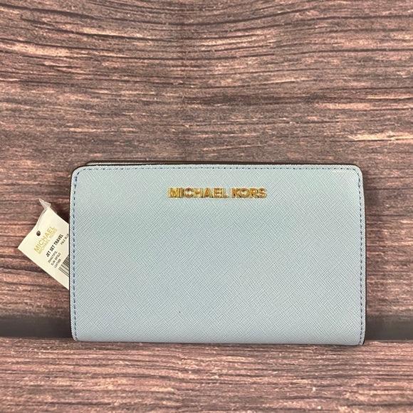 PREORDER Michael Kors Jet Set Travel Slim Bifold Wallet