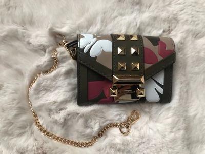Michael kors on sale whitney camo butterfly