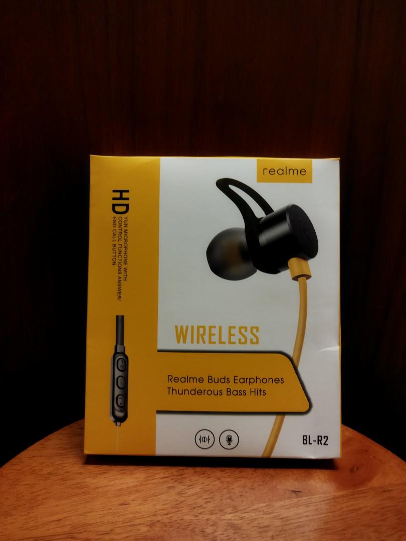 Realme thunderous bass hits store