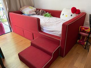 (Category: ) located in . Submitted by minyizhao (Listing ID 1081235553, Image 1). Description: .