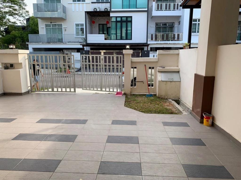 Taman Ehsan Jaya 3 Double Storey House Property Rentals On Carousell