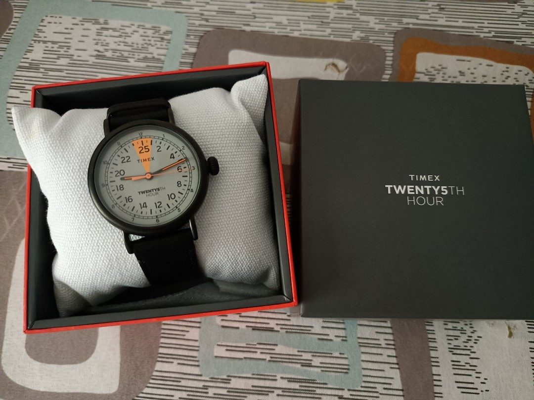 Timex 25th Hour TW2T81300, Men's Fashion, Watches & Accessories, Watches on  Carousell