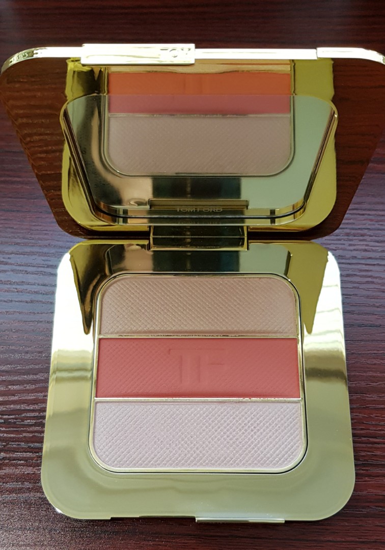 Tom Ford Soleil Contouring Compact in 03 Nude Glow, Beauty & Personal Care,  Face, Makeup on Carousell