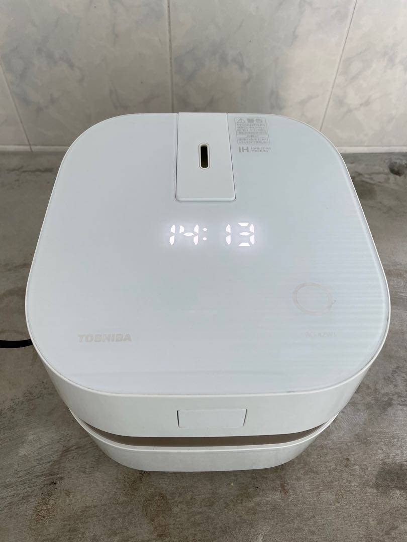 TOSHIBA RC-4ZWJ 小容量IHかまど炊飯器Rice Cooker, 家庭電器, 廚房