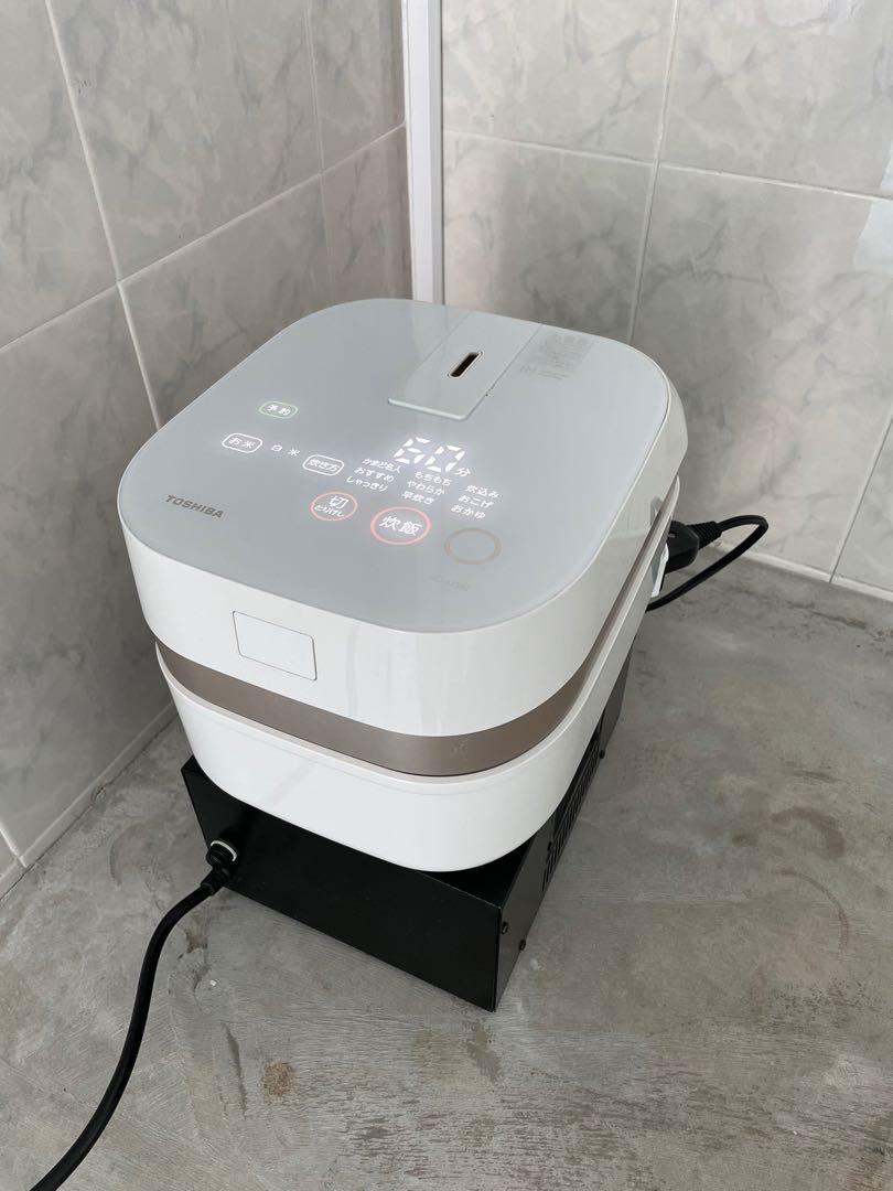 TOSHIBA RC-4ZWJ 小容量IHかまど炊飯器Rice Cooker, 家庭電器, 廚房 