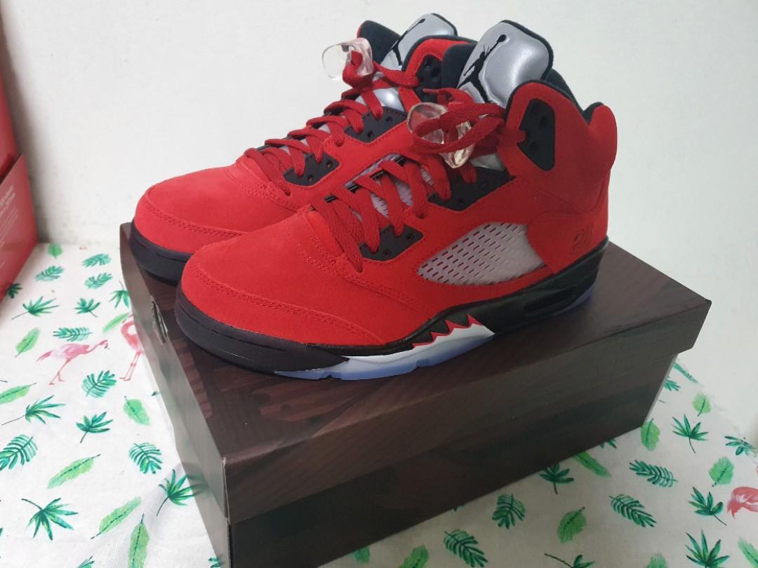 US 9.5 Jordan 5 Raging bull