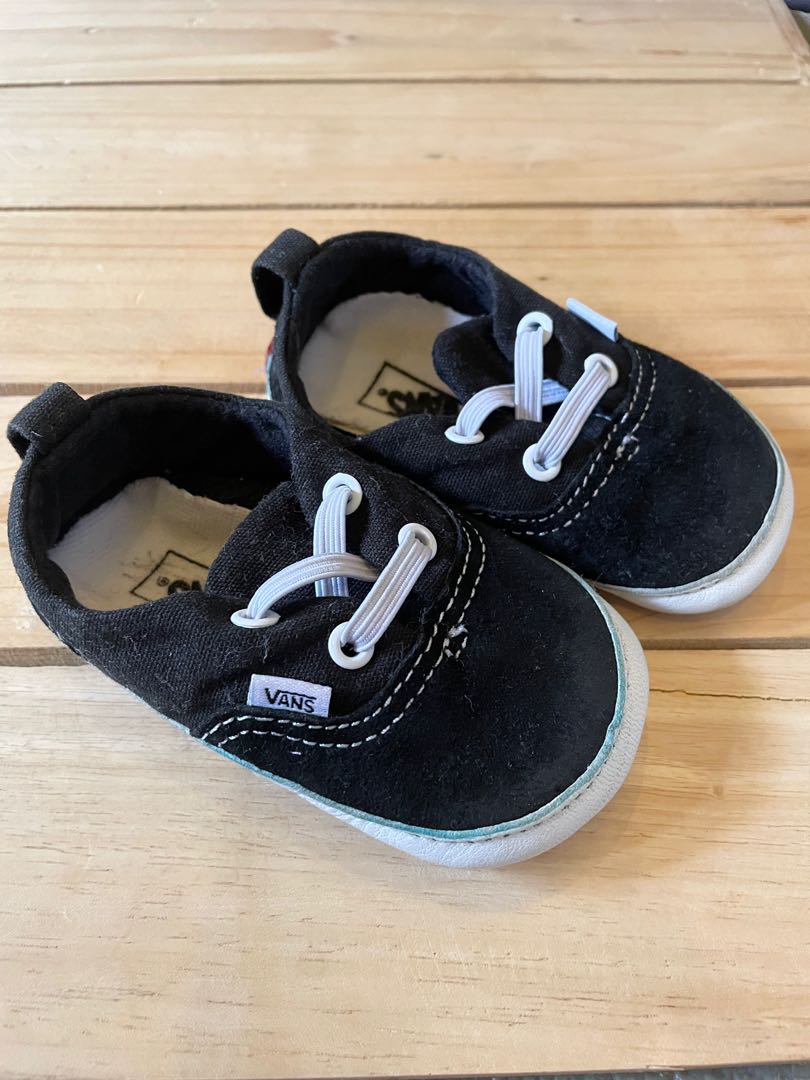 Vans crib shoes, & Kids, Babies & Kids Fashion