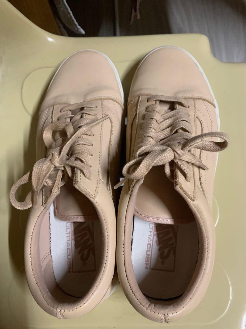 Tan fuzzy vans shop
