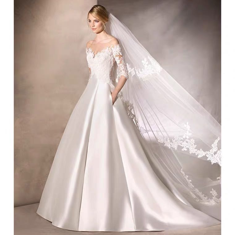 White wedding discount dress with pockets