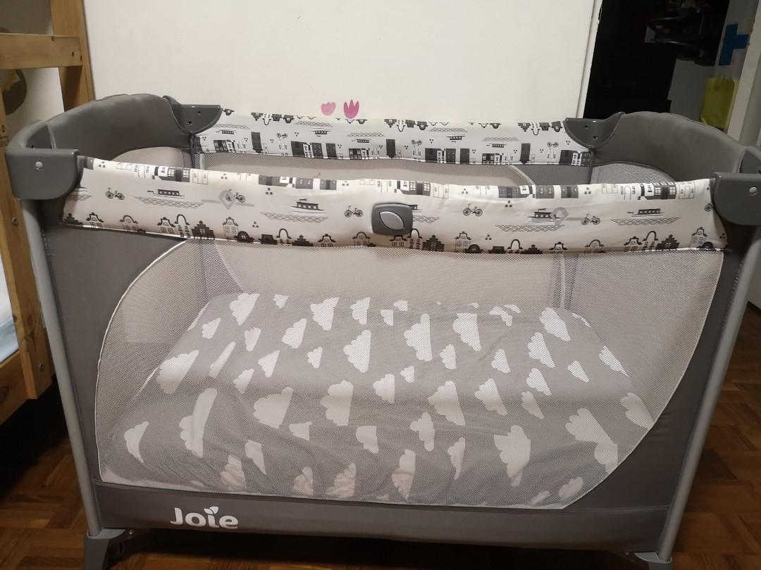 Joie clearance baby crib