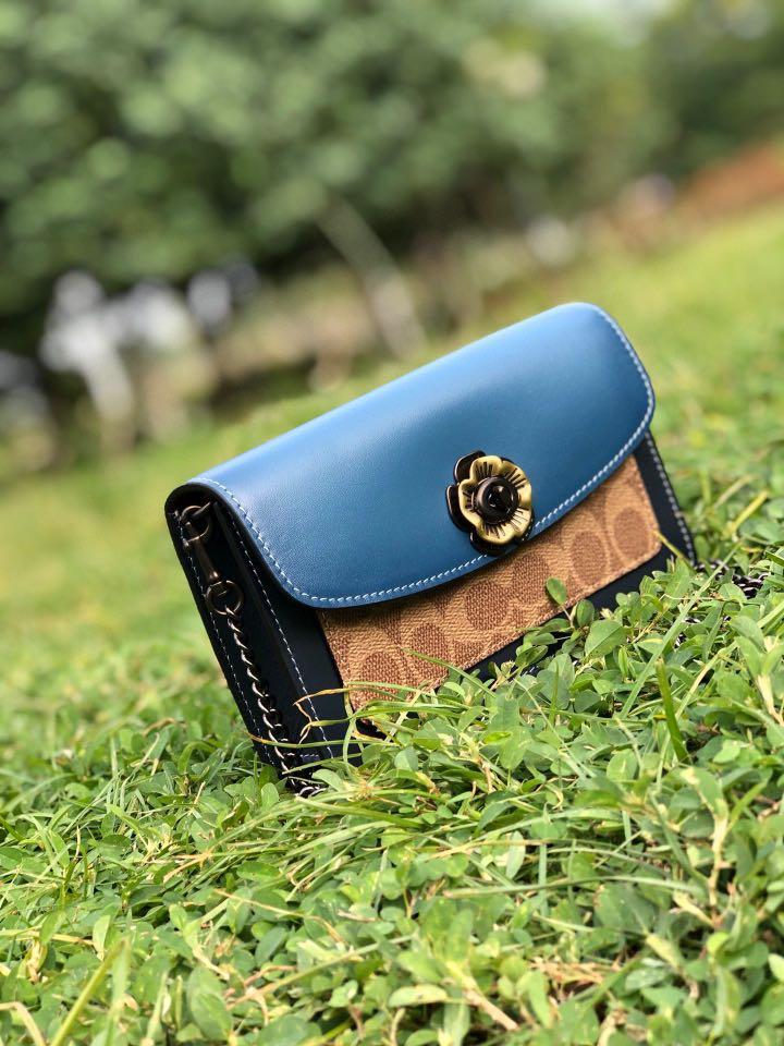 Parker shop coach purse