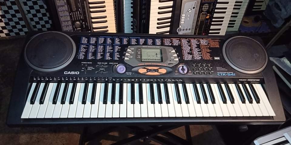 Casio CTK 541 Touch Sensitive 61 Key Keyboard Hobbies Toys
