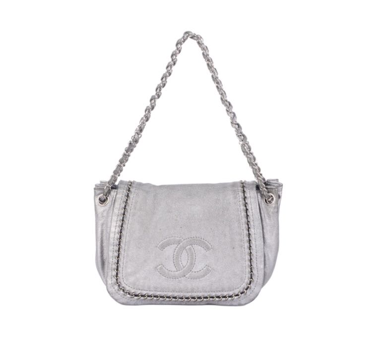 CHANEL Authentic Luxe Ligne Flap Bag, Luxury, Bags & Wallets on Carousell