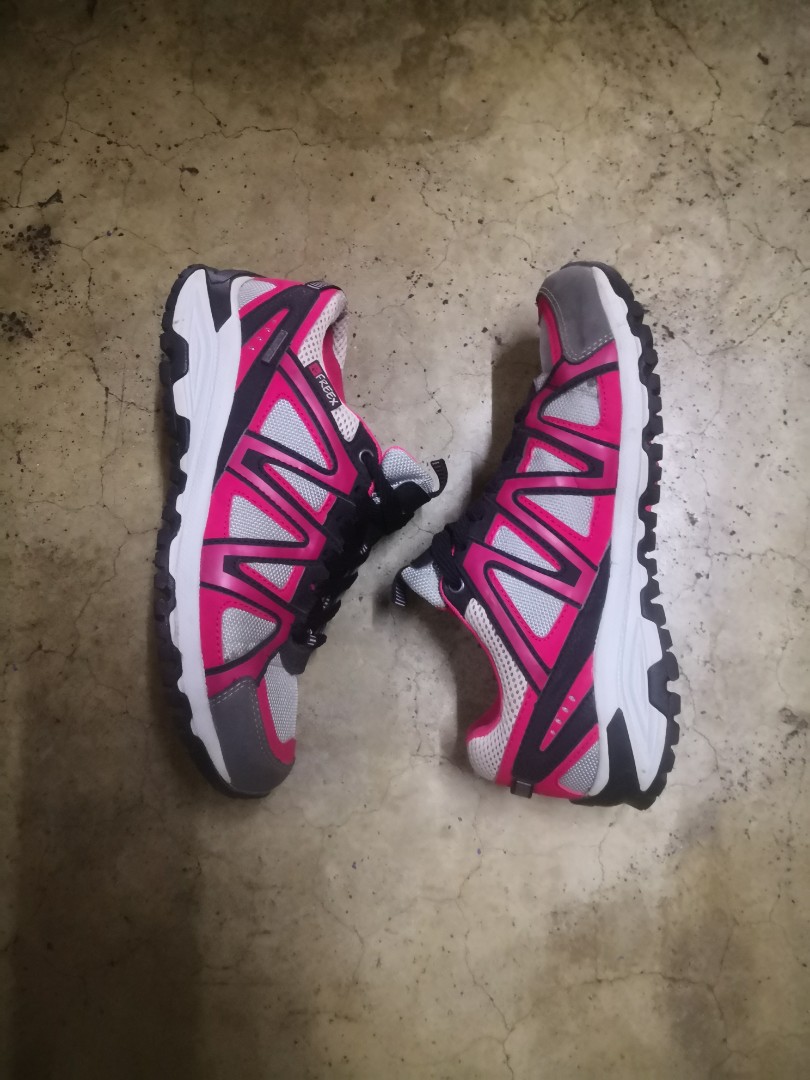 Freex Outdoor Shoes, Women's Fashion 