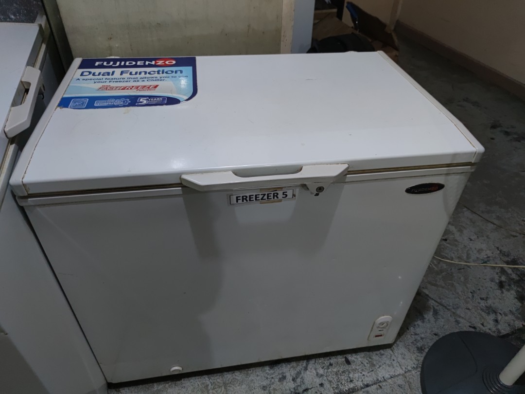 Fujidenzo 8CU Dual Function Chest Freezer FC 08ADF, TV & Home Appliances, Kitchen Appliances