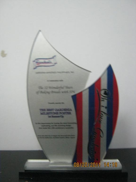 furniture and fixture (Category: Other Home Furniture) located in Pasig City. Submitted by anetbea59 (Listing ID 1081441260, Image 2). Description: for more information call or message Annette Bea 09062198678 09182718697 plaques, medals with school and company logo .