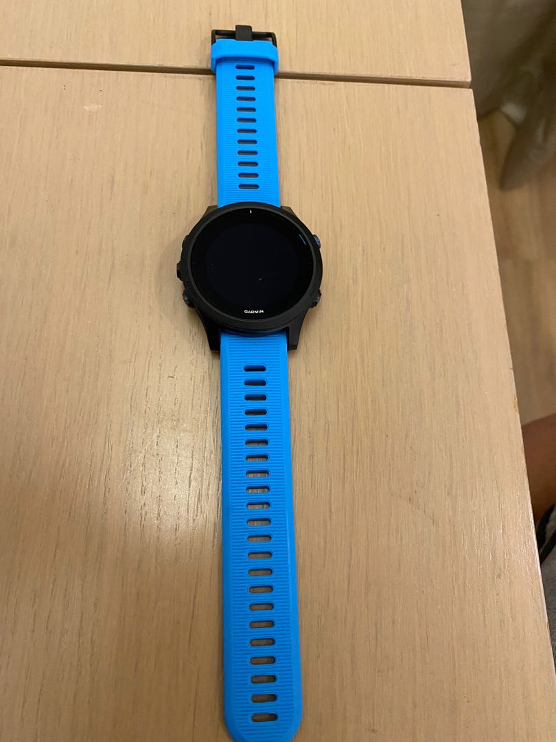 Garmin forerunner hot sale 945 blue